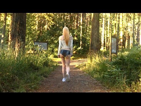 ❤️ 美女がゆっくり動く、ヌード動画ではありません ️ ポルノfb ❌️❤